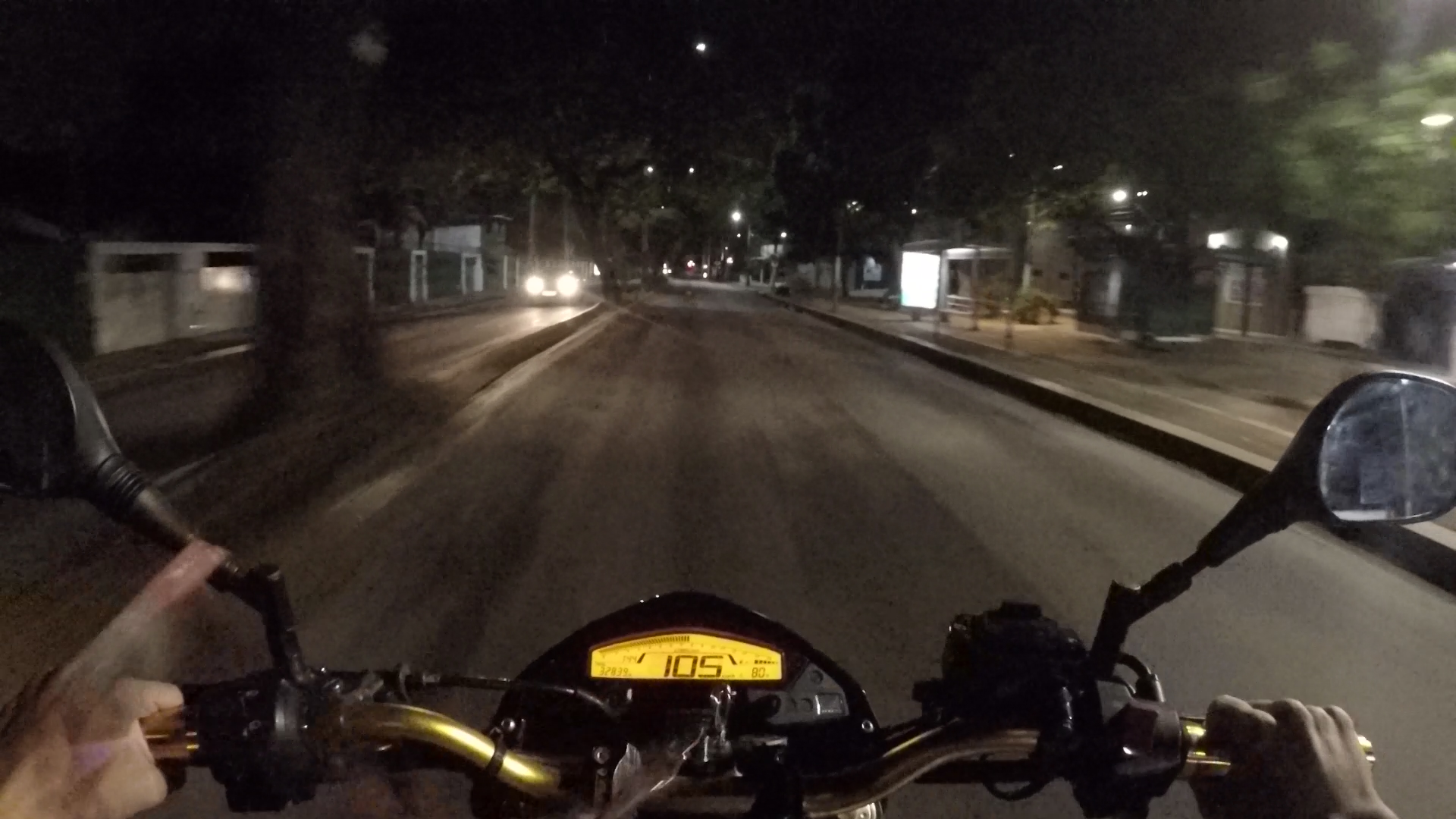 http://videos.introcdc.com/Canal/MotoVlog/Serjona/Hornet Madrugada/GOPR3804,1.00_06_35_15.Quadro007.png
